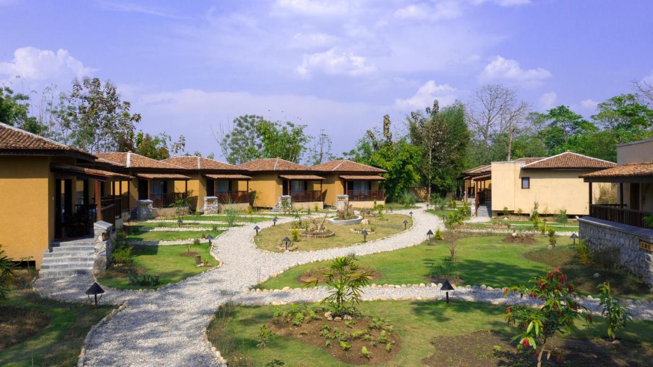 Jungle Villa Resort - Near Chitwan National Park 外观 照片