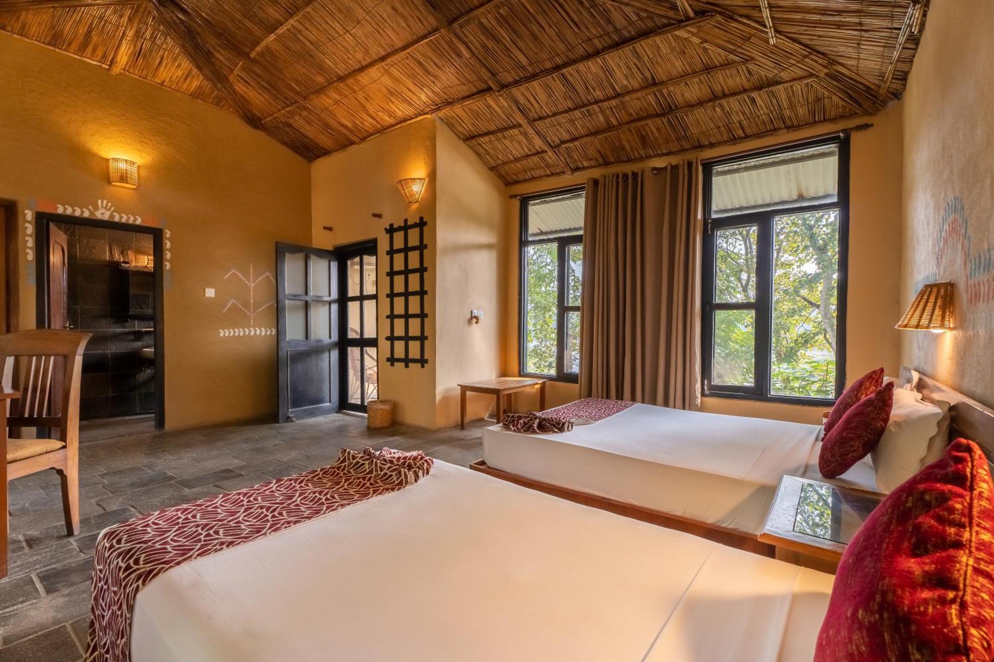 Jungle Villa Resort - Near Chitwan National Park 外观 照片